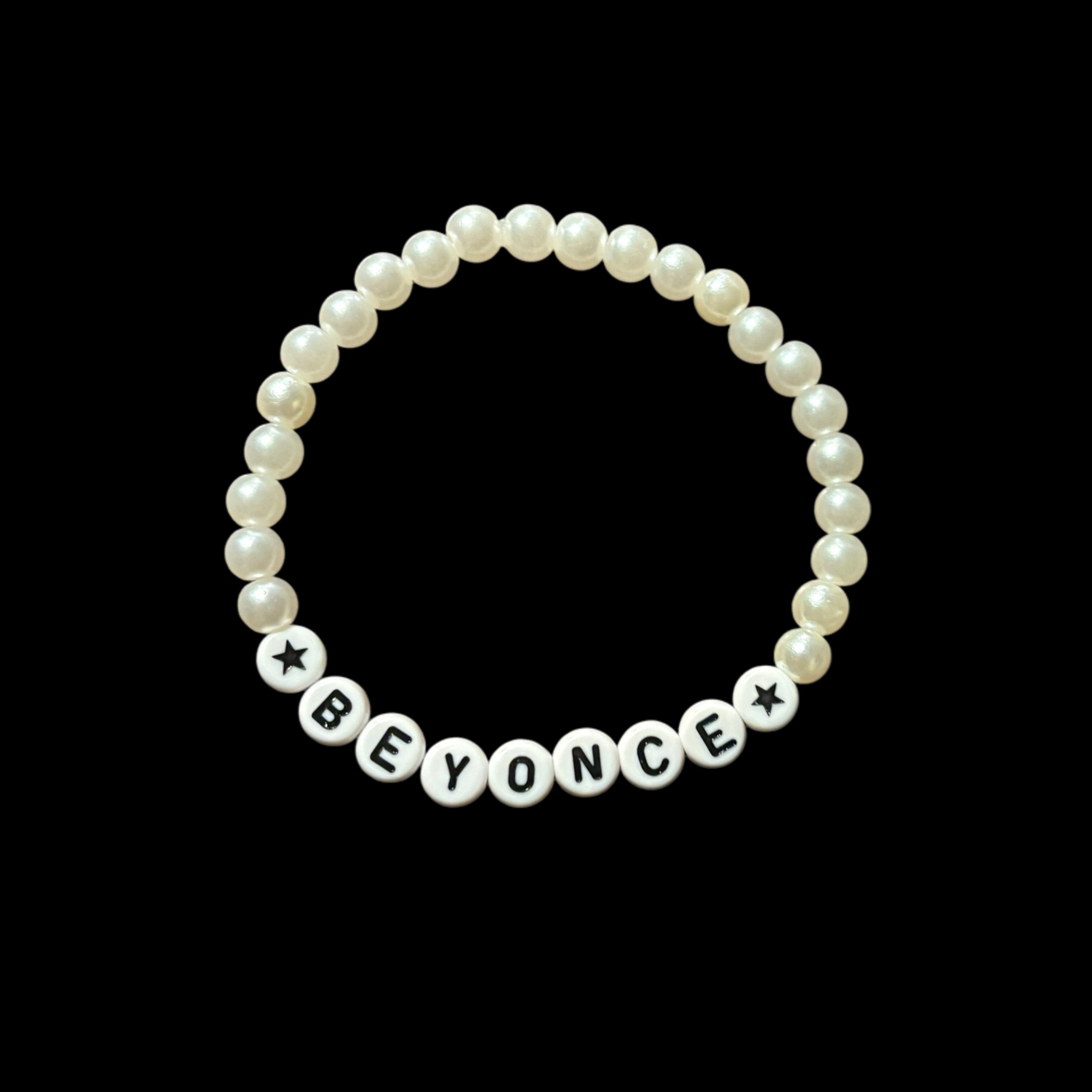 Beyonce - Faux Pearl Bracelet