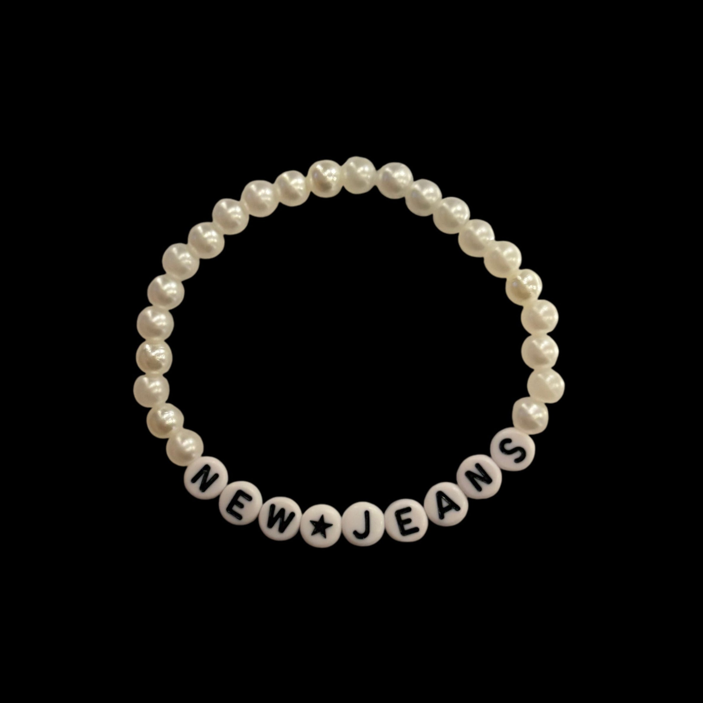 New Jeans - Faux Pearl Bracelet